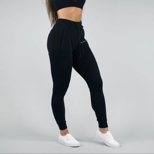 Alphalete womens jogger small